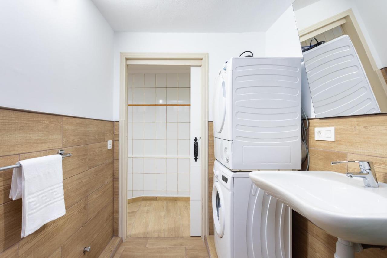 La Esperanza Downtown 3 Bd Apt El Rosario  エクステリア 写真